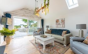 The Cow Stalls - Stunning Farmhouse With Wonderful Views And Garden - Close To Corfe Castle